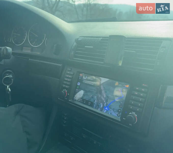 Седан BMW 5 Series 2000 в Львове