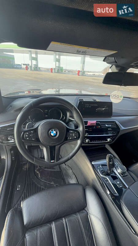 Седан BMW 5 Series 2017 в Черновцах