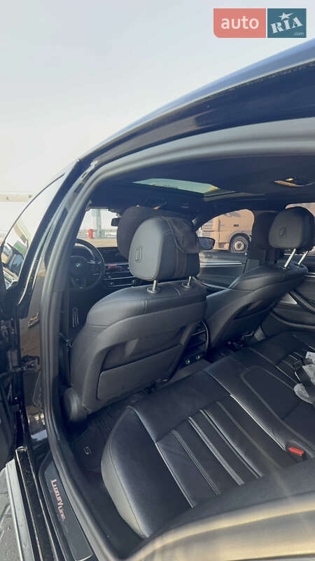 Седан BMW 5 Series 2017 в Черновцах