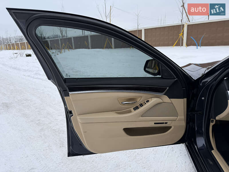 Седан BMW 5 Series 2012 в Киеве