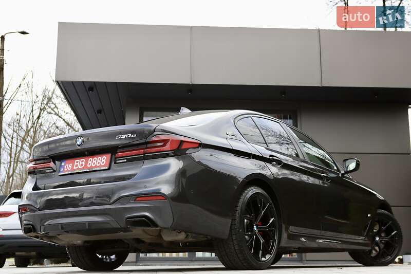 Седан BMW 5 Series 2020 в Дрогобыче