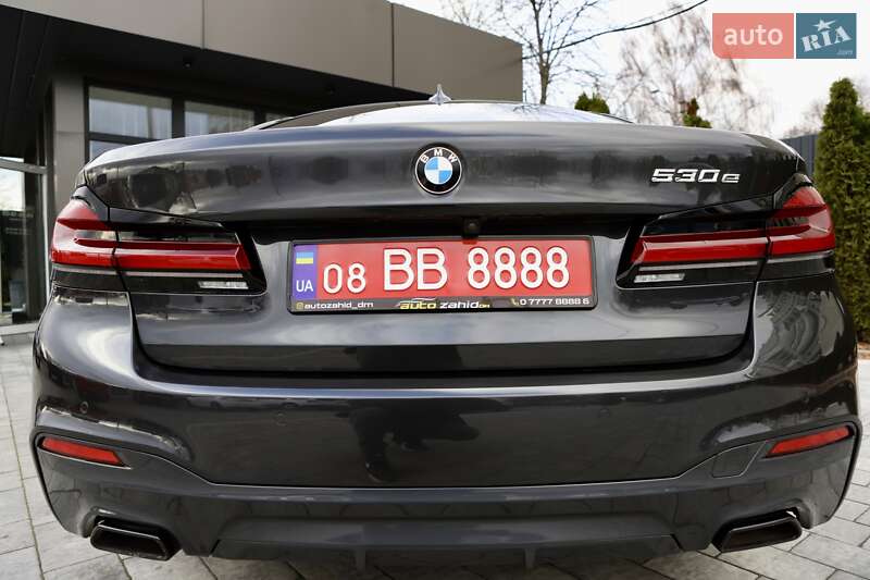 Седан BMW 5 Series 2020 в Дрогобыче