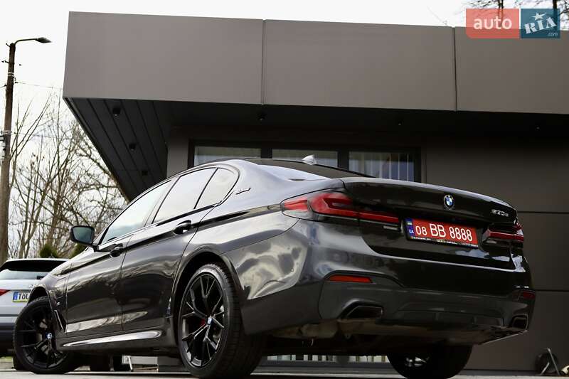 Седан BMW 5 Series 2020 в Дрогобыче