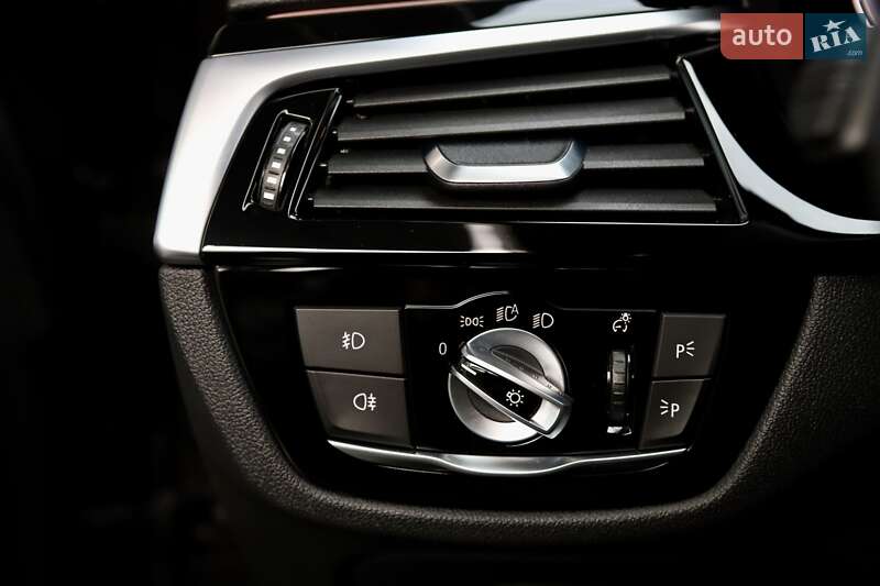 Седан BMW 5 Series 2020 в Дрогобыче