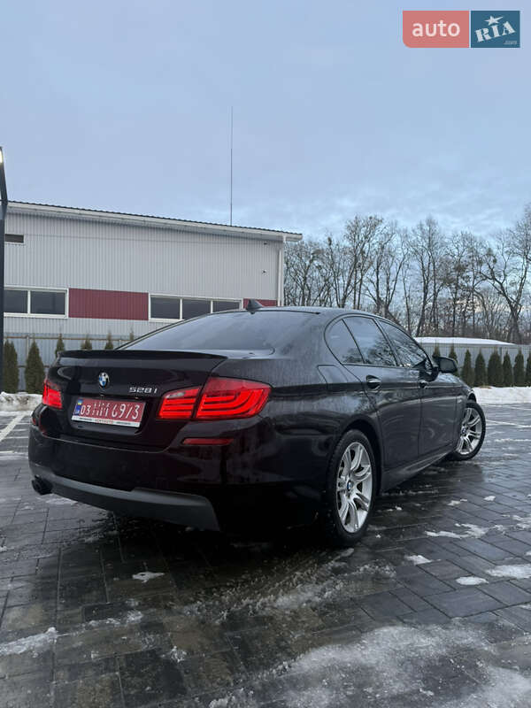 Седан BMW 5 Series 2012 в Луцке