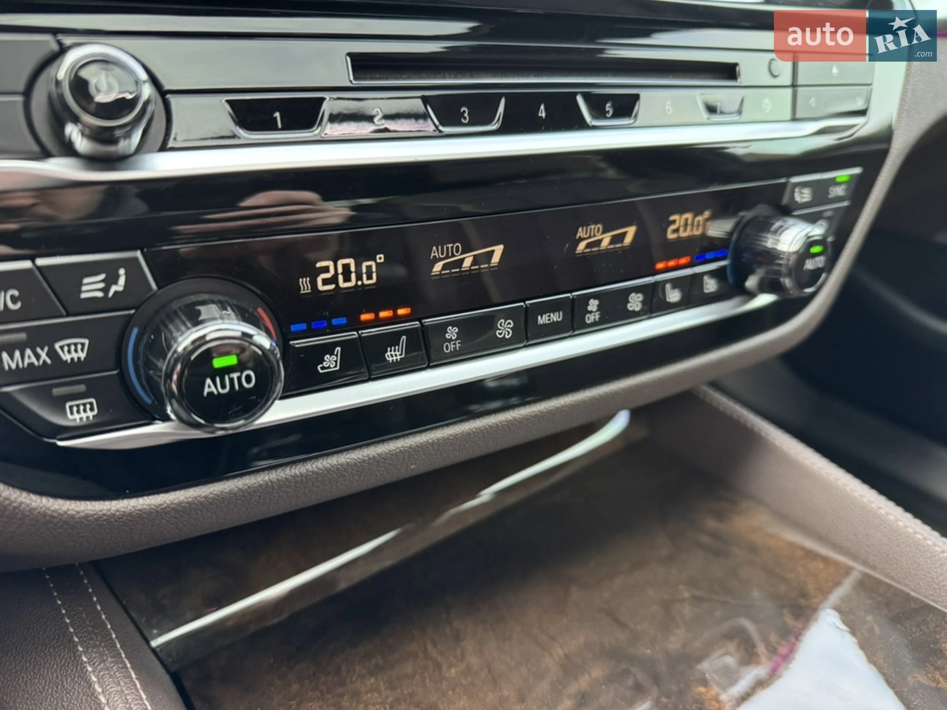 2016 BMW 5er - мініатюра 13