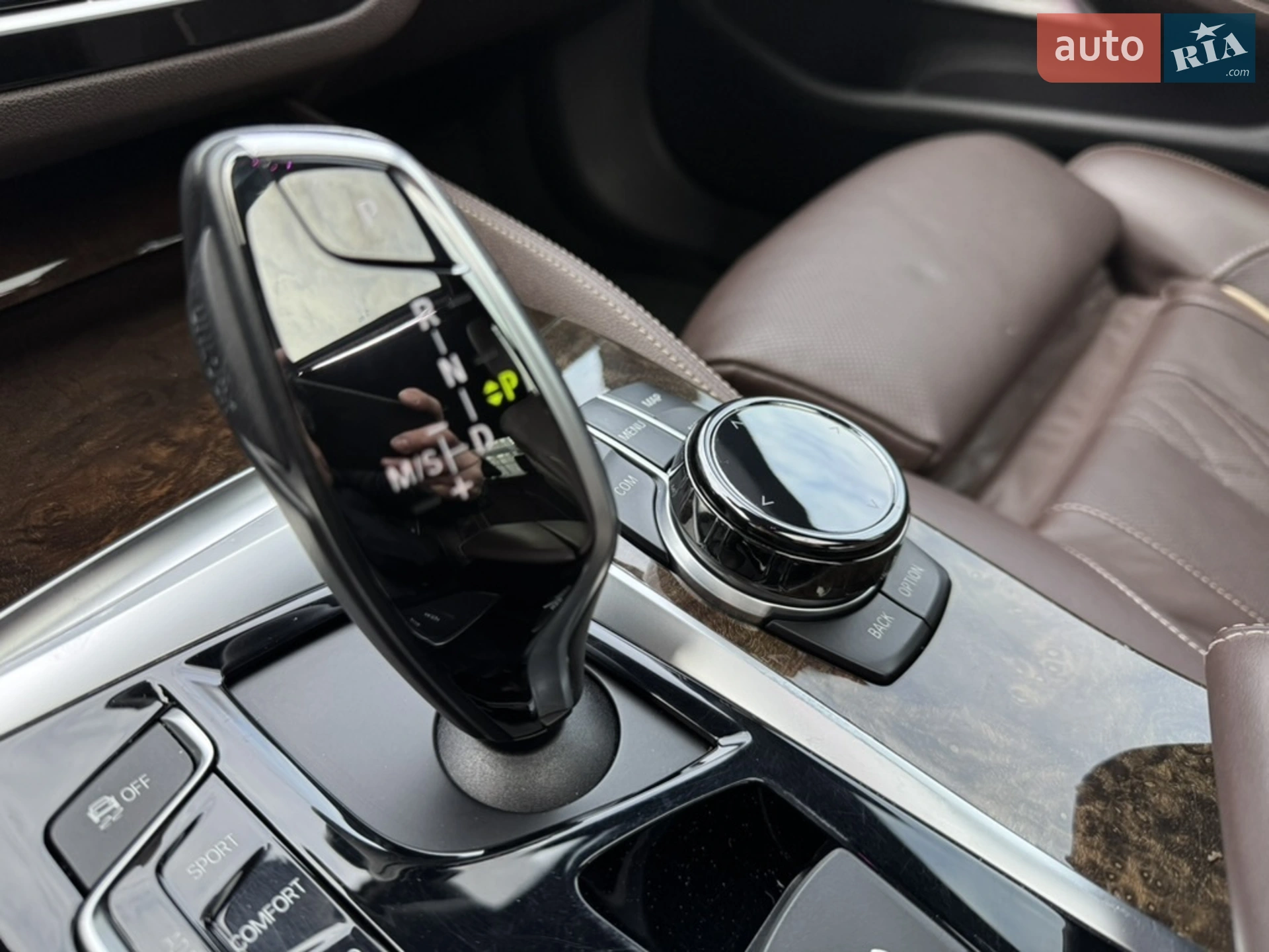 2016 BMW 5er - мініатюра 12