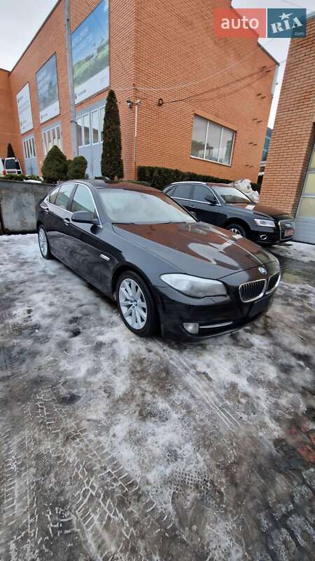 Седан BMW 5 Series 2013 в Луцке