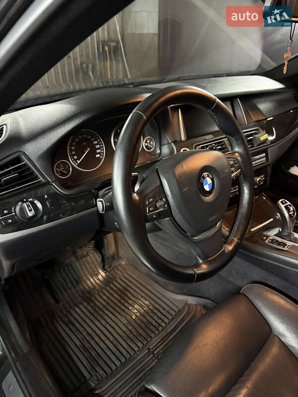 Универсал BMW 5 Series 2016 в Киеве