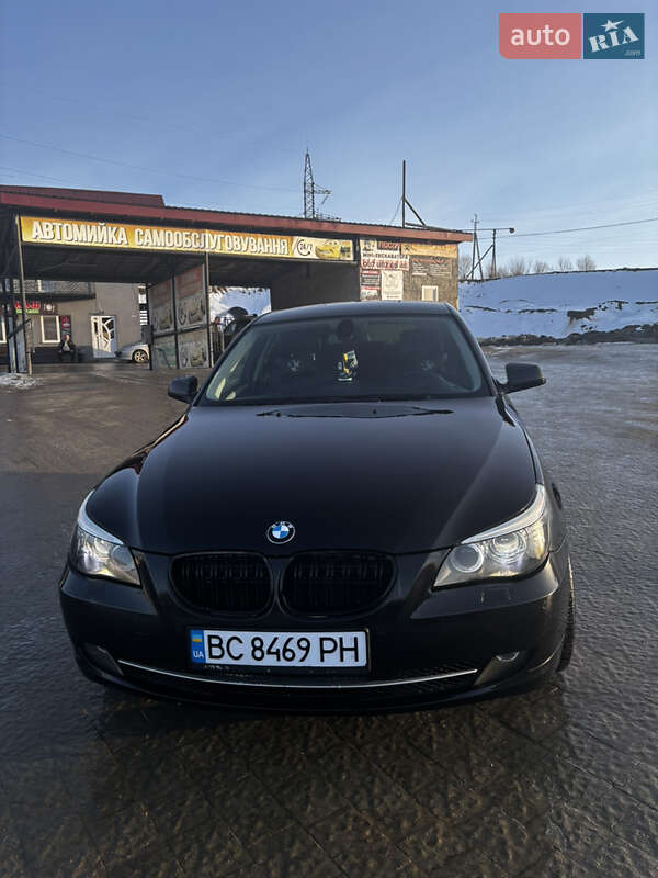 Седан BMW 5 Series 2009 в Турке