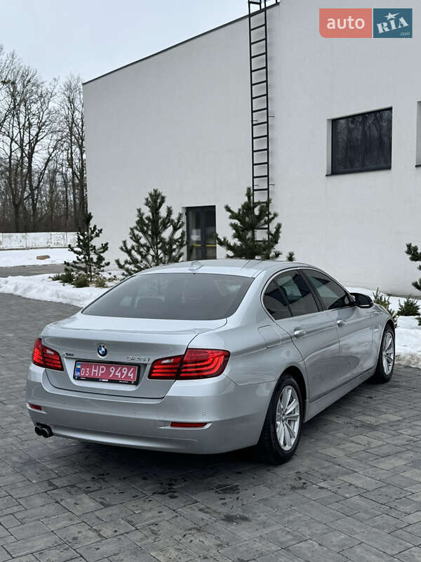 Седан BMW 5 Series 2016 в Луцке