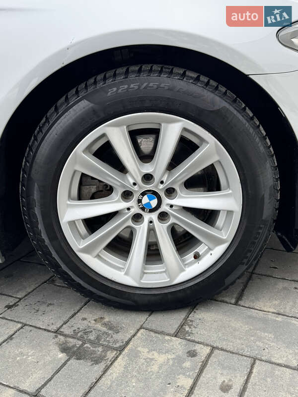 Седан BMW 5 Series 2016 в Луцке