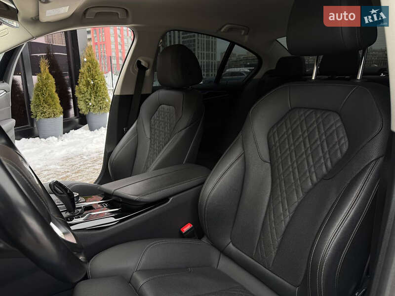 Седан BMW 5 Series 2020 в Киеве