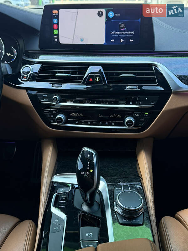 Седан BMW 5 Series 2017 в Луцьку