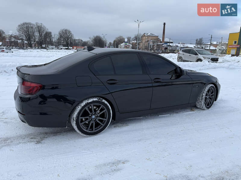 Седан BMW 5 Series 2012 в Житомире