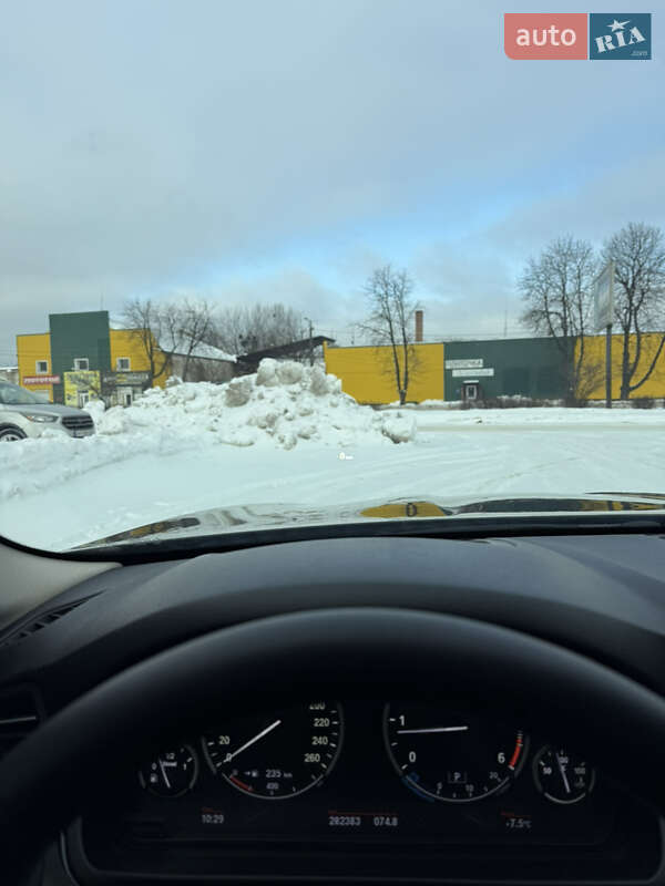 Седан BMW 5 Series 2012 в Житомире