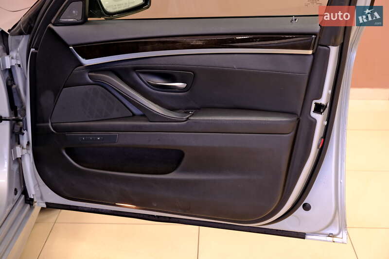 Седан BMW 5 Series 2015 в Одессе фото 25 Седан BMW 5 Series 2015 в Одессе