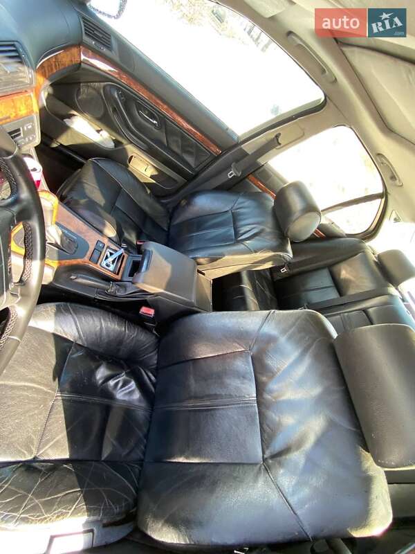 Седан BMW 5 Series 1998 в Вышгороде