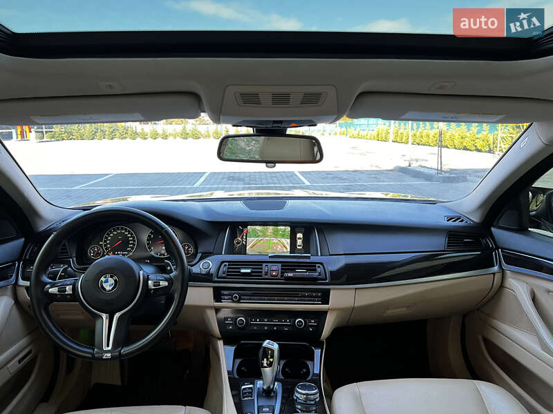 Седан BMW 5 Series 2015 в Виноградове