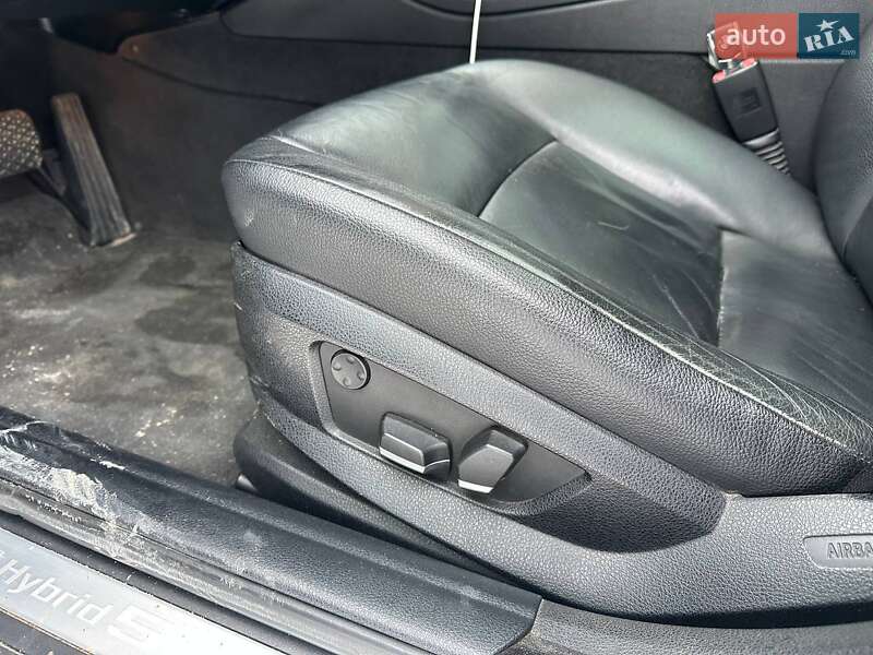 Седан BMW 5 Series 2013 в Львове