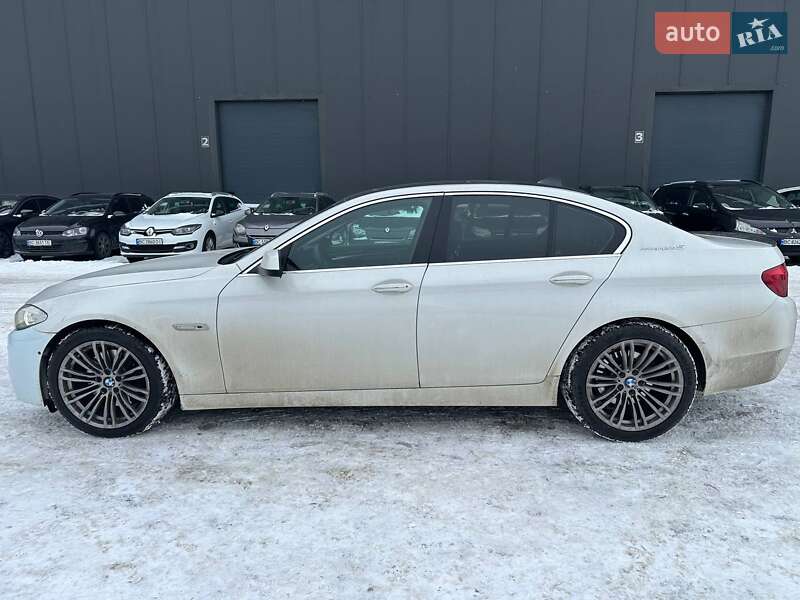 Седан BMW 5 Series 2013 в Львове