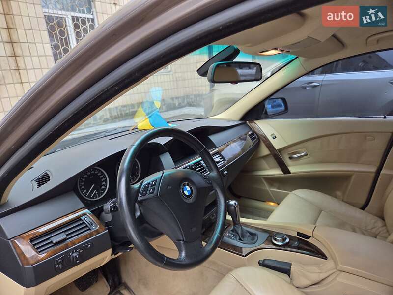 Седан BMW 5 Series 2005 в Киеве