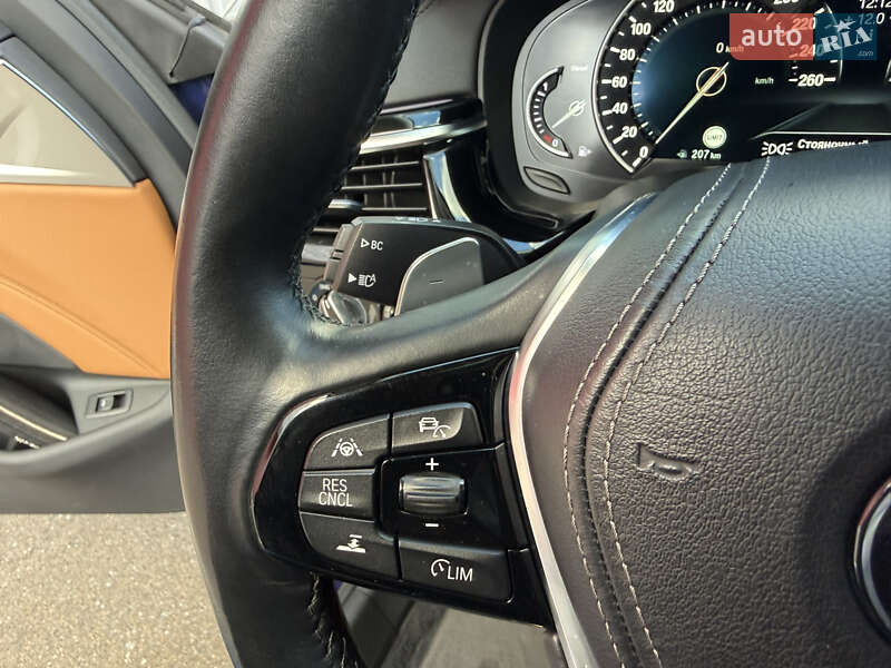 Седан BMW 5 Series 2018 в Киеве фото 44 Седан BMW 5 Series 2018 в Киеве