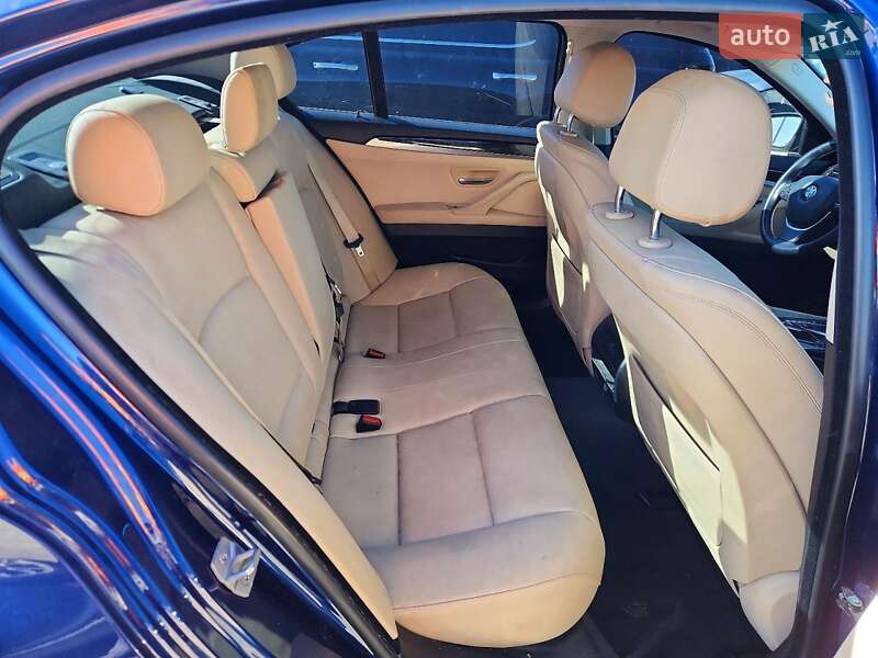 Седан BMW 5 Series 2016 в Львове