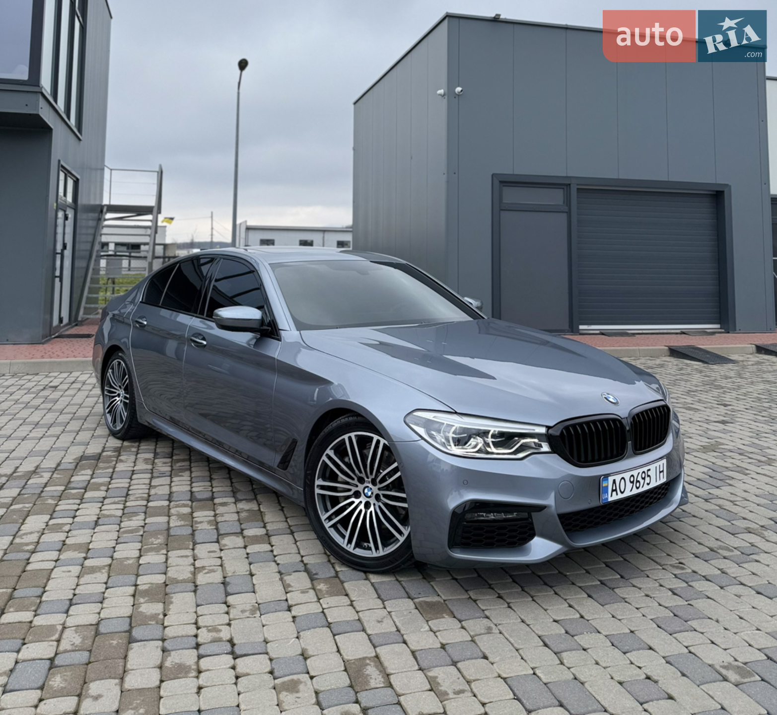 2017 BMW 5er - фото 1