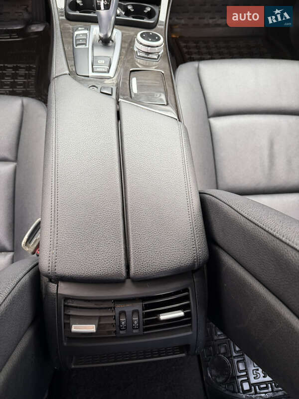 Седан BMW 5 Series 2012 в Харькове