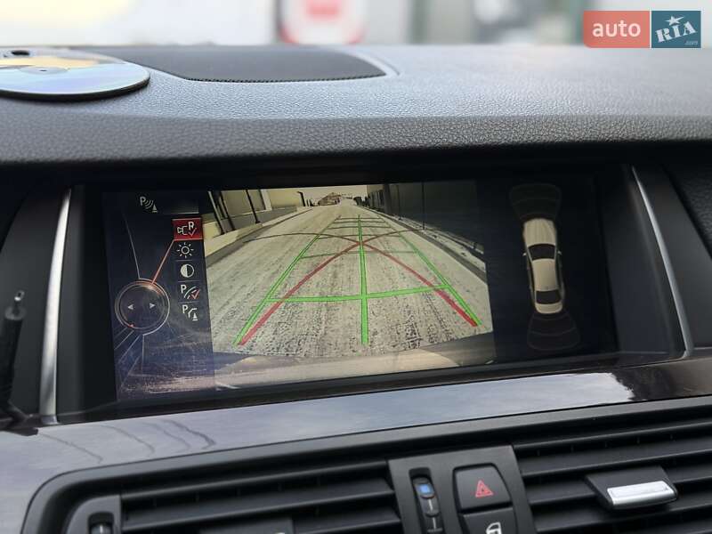 Седан BMW 5 Series 2015 в Львові