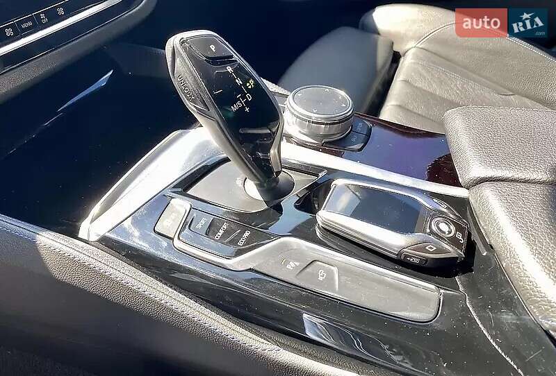 Седан BMW 5 Series 2016 в Киеве фото 24 Седан BMW 5 Series 2016 в Киеве