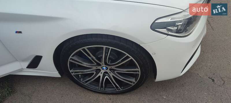 Седан BMW 5 Series 2016 в Киеве фото 42 Седан BMW 5 Series 2016 в Киеве
