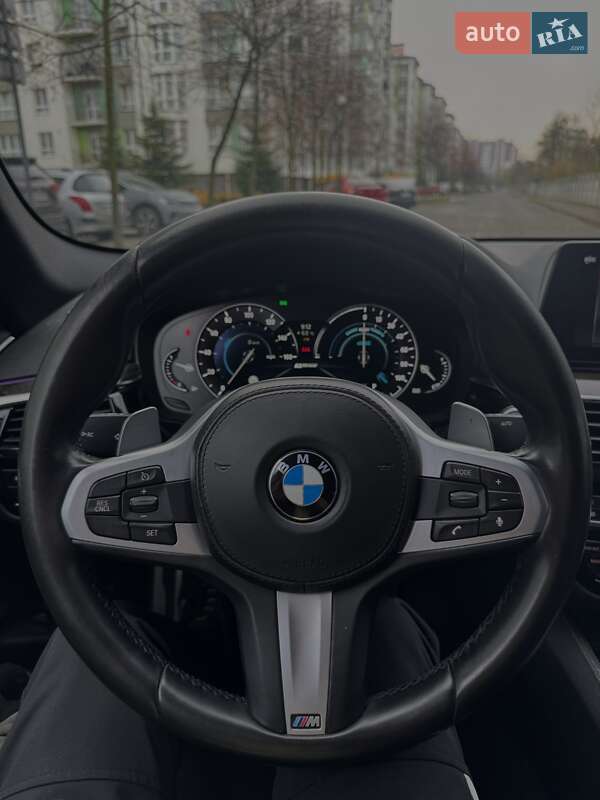 Седан BMW 5 Series 2018 в Ивано-Франковске
