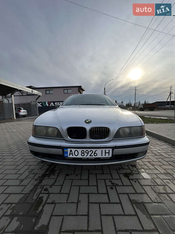 Седан BMW 5 Series 1997 в Ужгороде