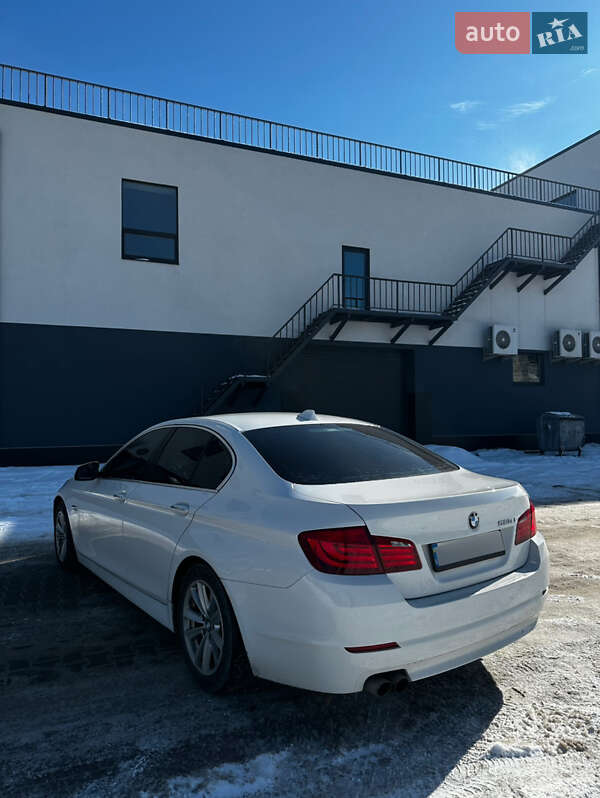 Седан BMW 5 Series 2013 в Хмельницком