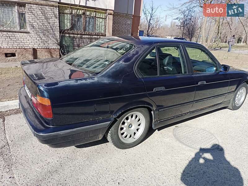 Седан BMW 5 Series 1995 в Николаеве