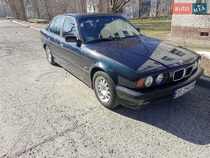 Седан BMW 5 Series 1995 в Николаеве