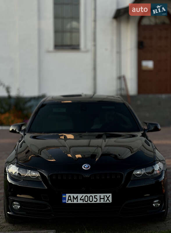 BMW 5 Series 2012 BMW 5 Series 2012