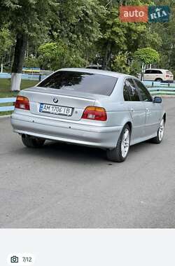 Седан BMW 5 Series 2001 в Бучі