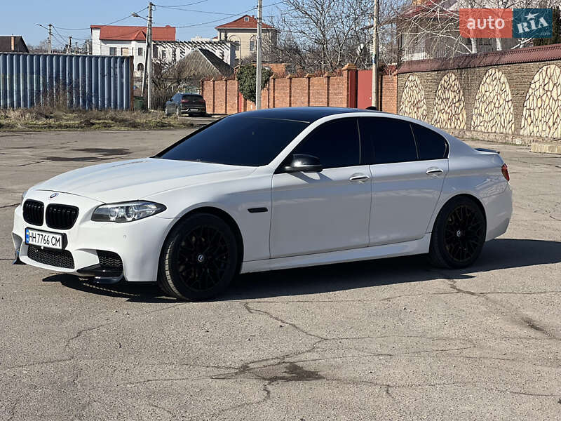 Седан BMW 5 Series 2015 в Миколаєві