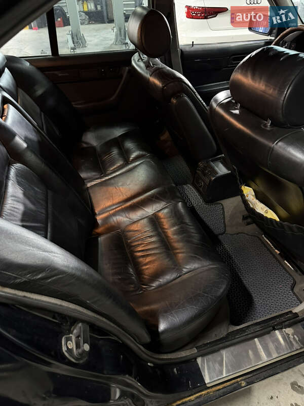 Седан BMW 5 Series 1992 в Киеве