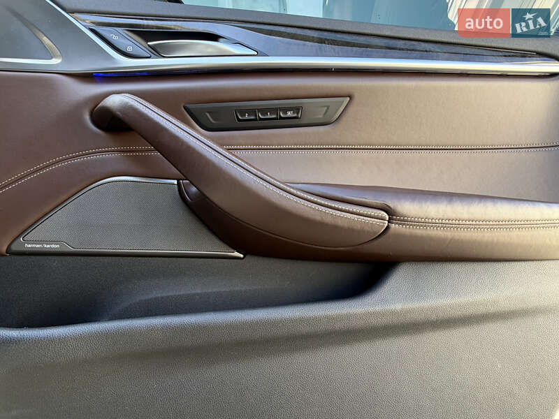 Седан BMW 5 Series 2017 в Одессе фото 40 Седан BMW 5 Series 2017 в Одессе