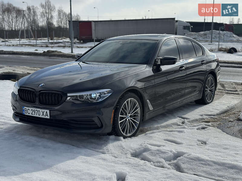 BMW 5 Series 2019