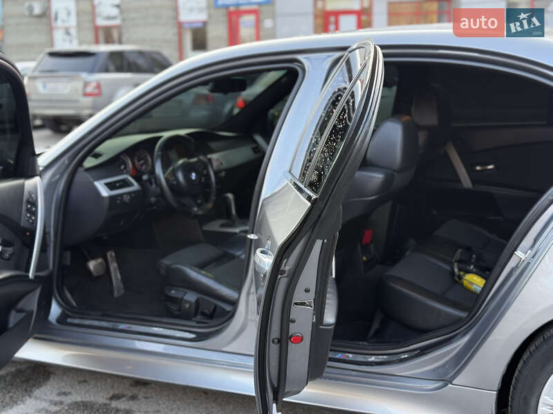 Седан BMW 5 Series 2005 в Кременчуге