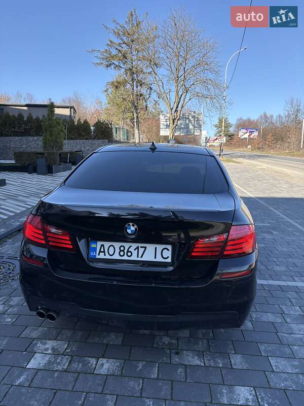 Седан BMW 5 Series 2014 в Ужгороде