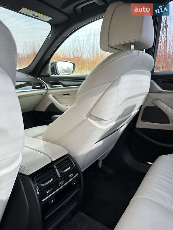 Седан BMW 5 Series 2017 в Львове фото 23 Седан BMW 5 Series 2017 в Львове