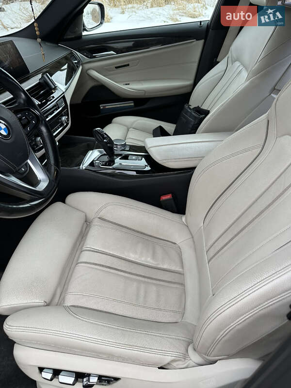 Седан BMW 5 Series 2017 в Львове фото 33 Седан BMW 5 Series 2017 в Львове
