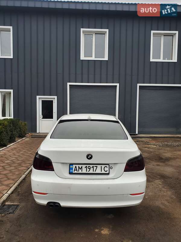 Седан BMW 5 Series 2007 в Коростене