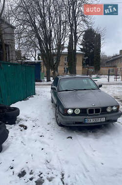 Седан BMW 5 Series 1988 в Києві